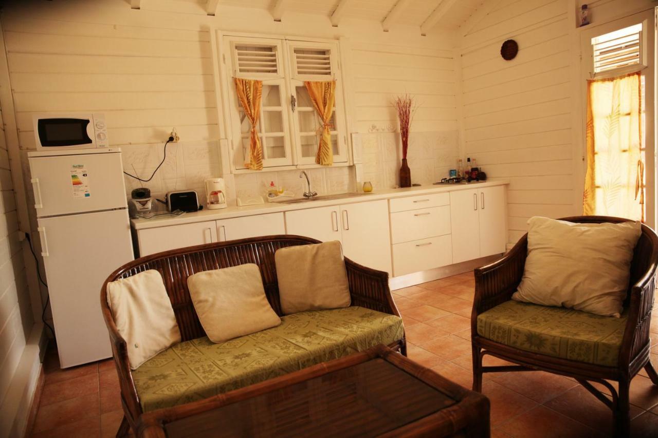 Bungalow Bassin Trouve Sainte-Anne  Zewnętrze zdjęcie